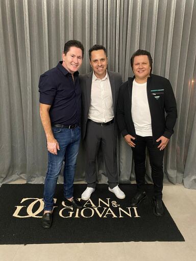 Danilo Bachega com Gian & Giovani